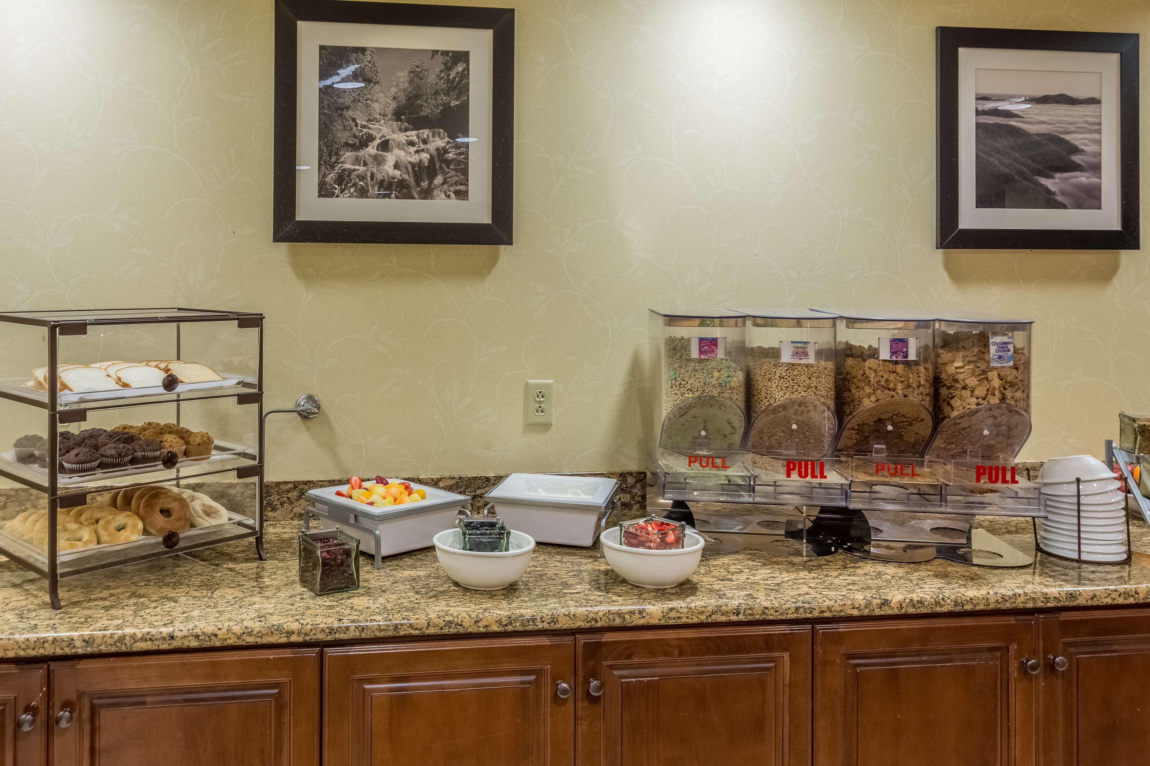 Country Inn & Suites By Radisson, Knoxville At Cedar Bluff, Tn Eksteriør billede