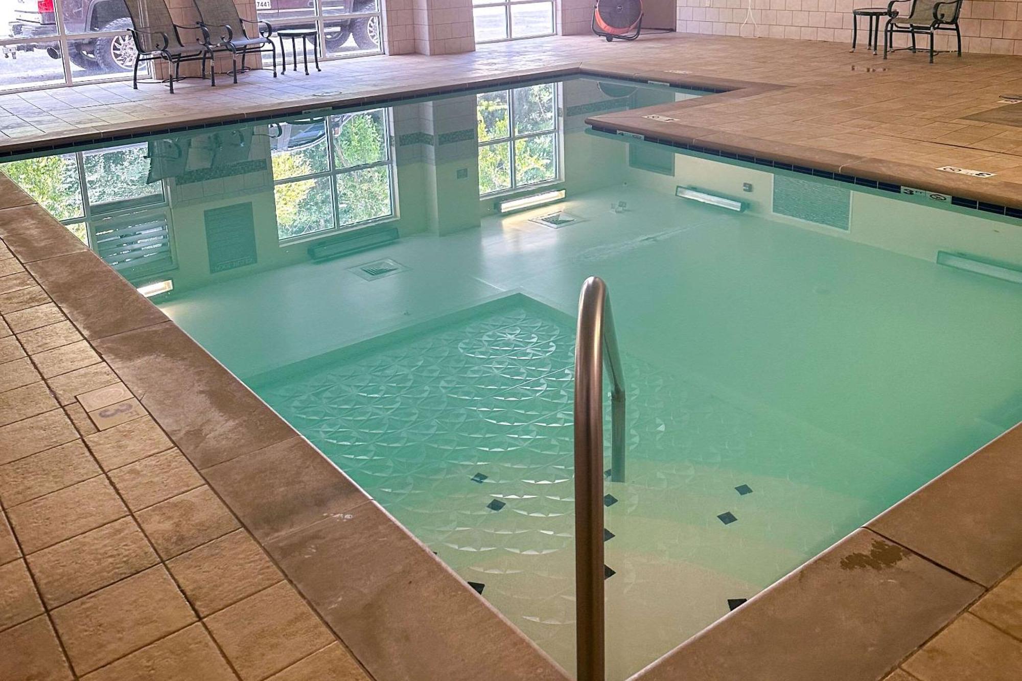 Country Inn & Suites By Radisson, Knoxville At Cedar Bluff, Tn Eksteriør billede